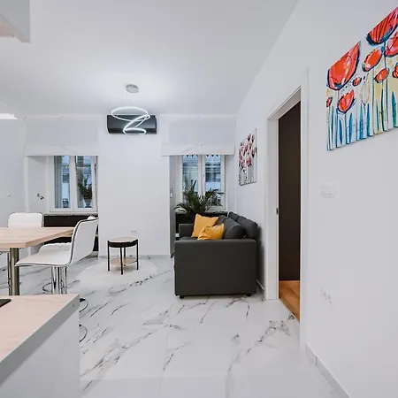 Old Square 아파트