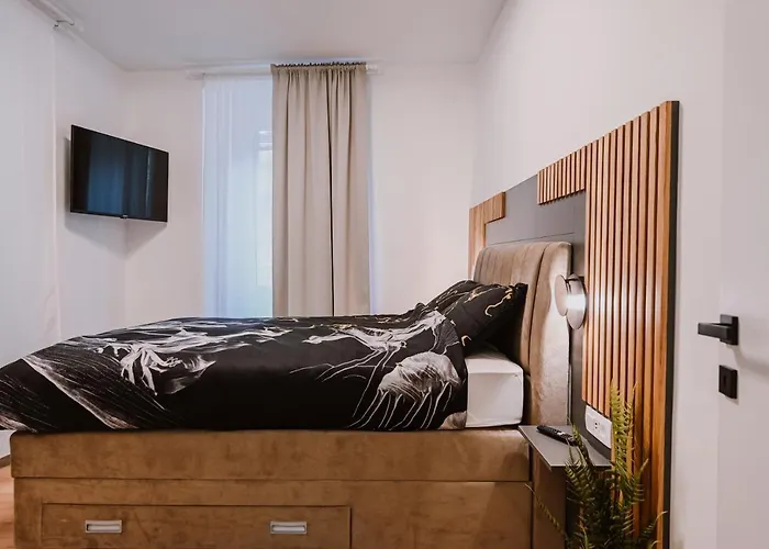 Old Square 리예카