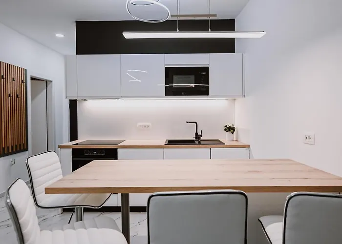 Old Square 리예카