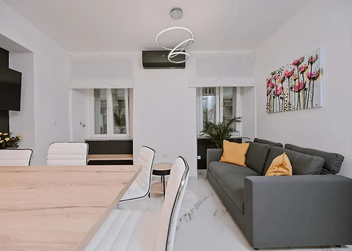 Old Square 아파트